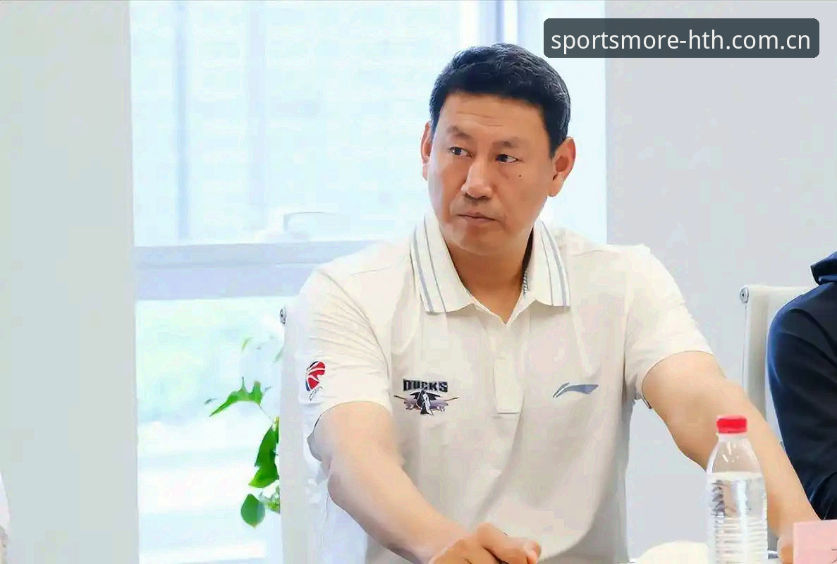 三年禁赛vs两年顾问：李楠的回归，是北京男篮的赌注还是答案？